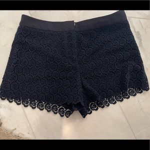 Club Monaco Size 4 Navy lace shorts
